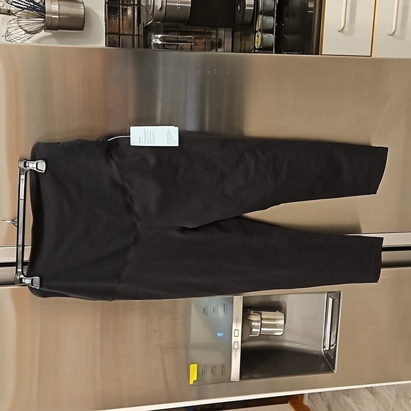 💕ZELLA💕 Live In Maternity Crop Leggings ~ Black Large L NWT - Picture 8 of 15